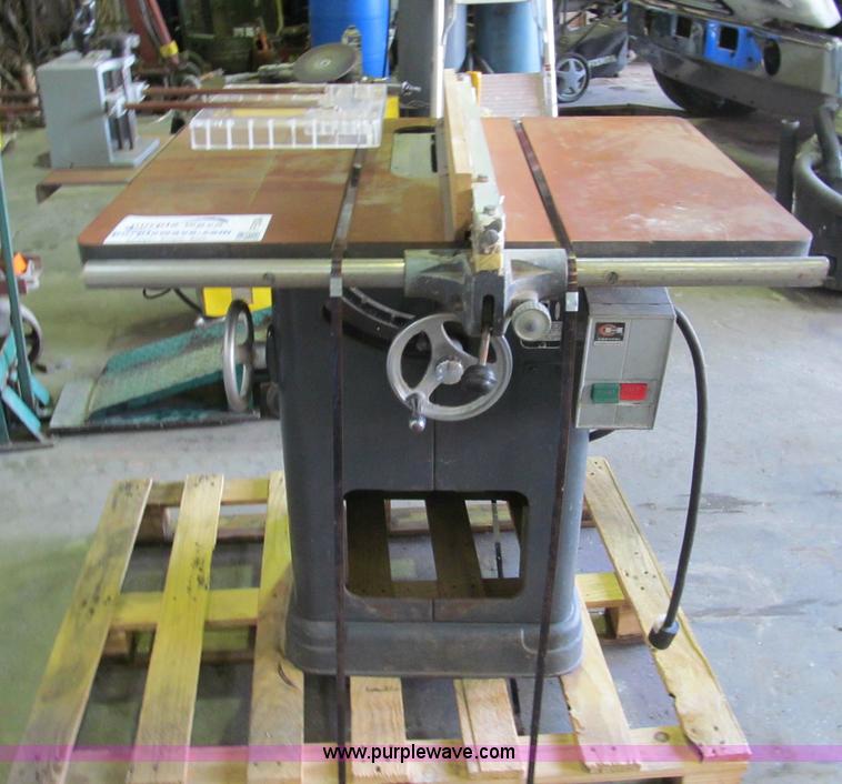 image for item F5084 Delta table saw