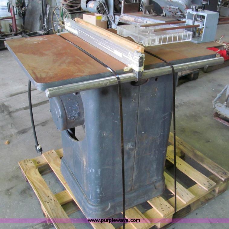 image for item F5084 Delta table saw