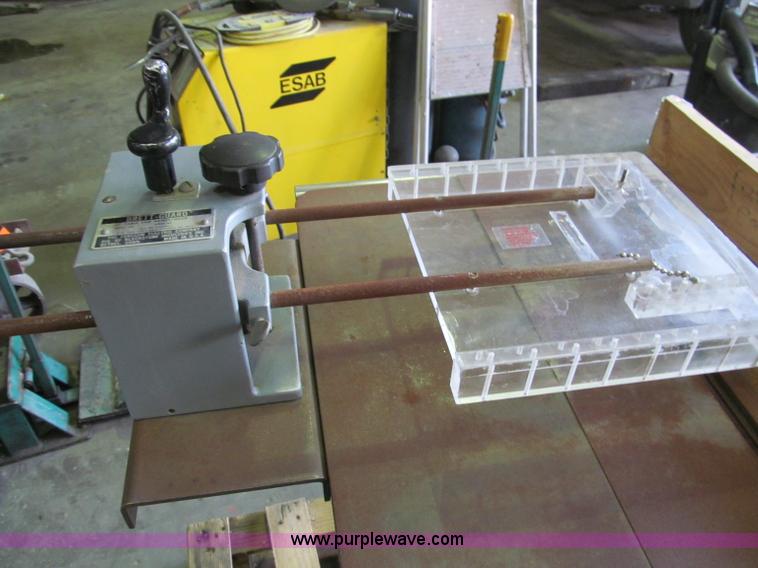 image for item F5084 Delta table saw