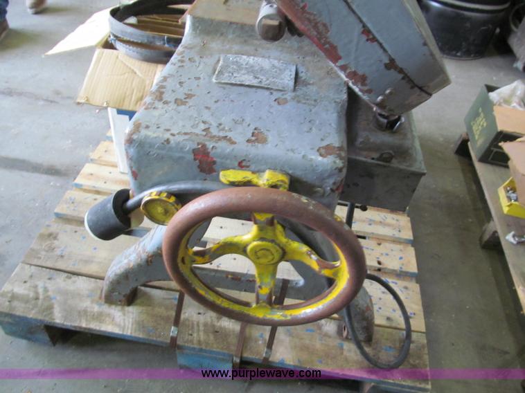 image for item F5085 Kalamazoo band saw