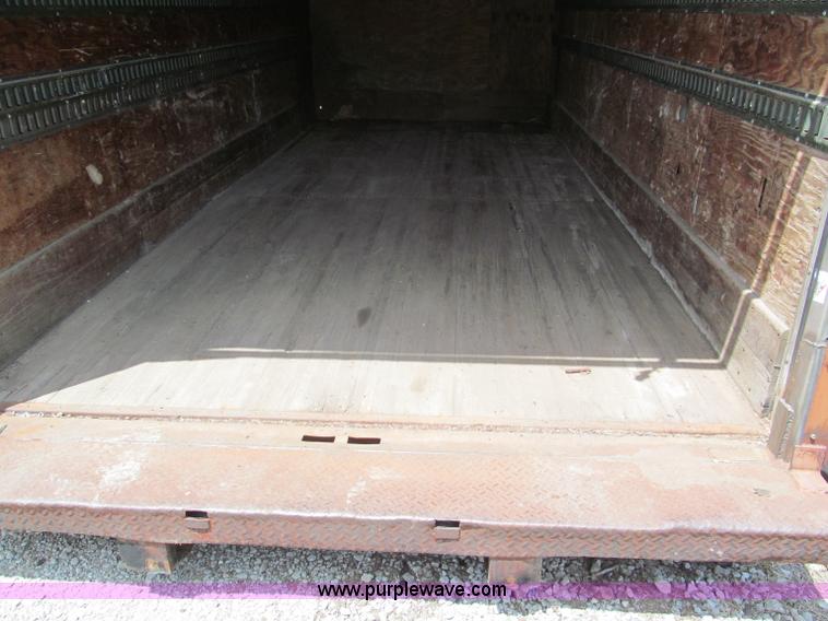 image for item F5089 1989 Morgan Corporation 18'L truck toolbox