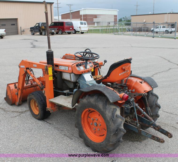 image for item F8606 Kubota B7100 WST tractor