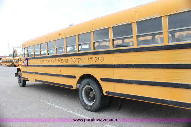 image for item F8607 1990 GMC 6000 school bus