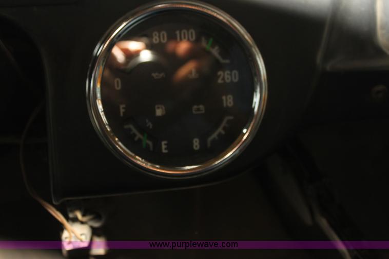 image for item F8607 1990 GMC 6000 school bus