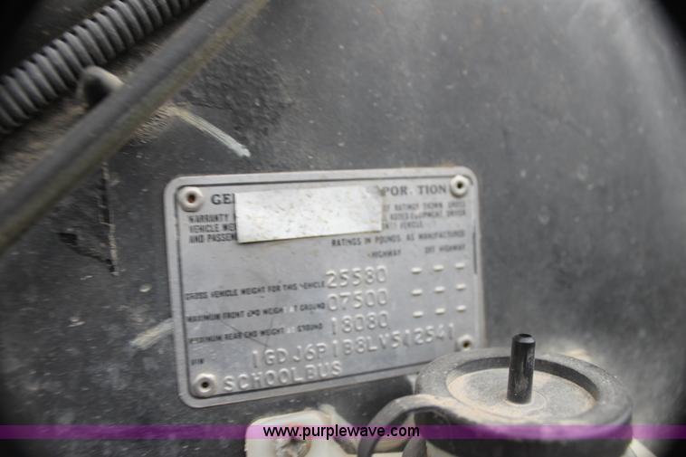 image for item F8607 1990 GMC 6000 school bus