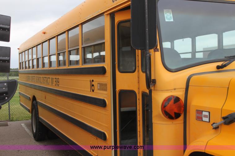 image for item F8607 1990 GMC 6000 school bus