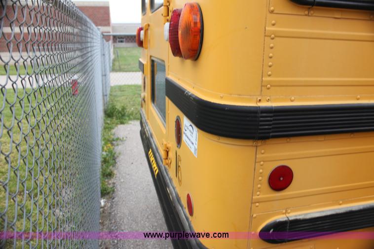 image for item F8607 1990 GMC 6000 school bus