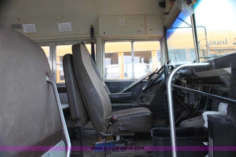 image for item F8608 1997 International 3800 school bus