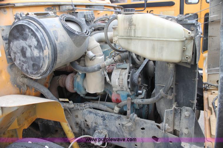 image for item F8608 1997 International 3800 school bus