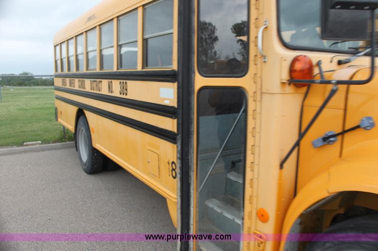 image for item F8608 1997 International 3800 school bus