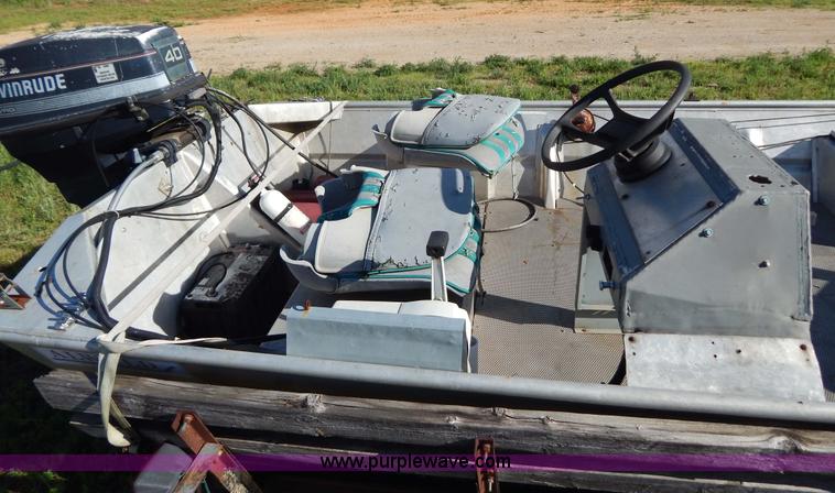 image for item G3212 1989 Alweld aluminum fishing boat and trailer