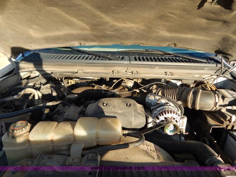 image for item G3217 2000 Ford F350 Super Duty Crew Cab pickup truck