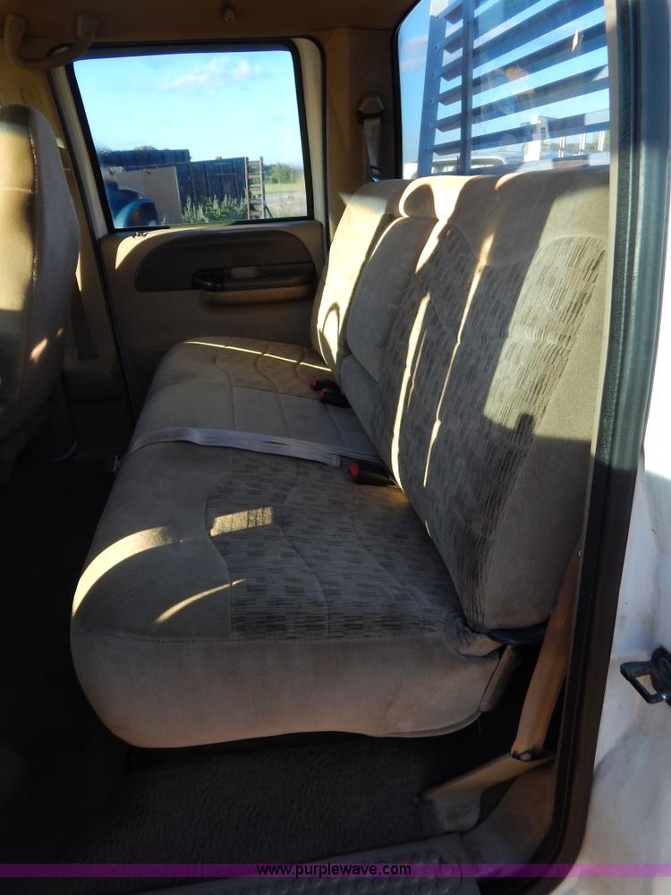 image for item G3217 2000 Ford F350 Super Duty Crew Cab pickup truck