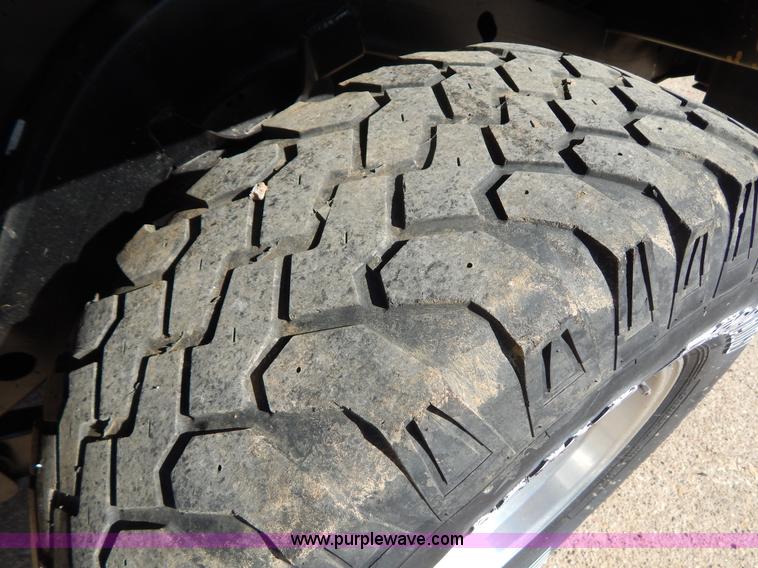 image for item G3219 2002 Jeep Wrangler X SUV