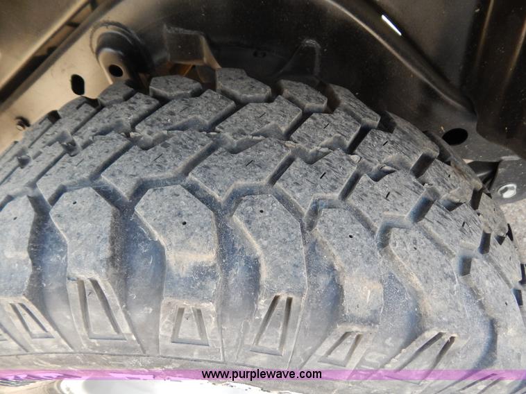 image for item G3219 2002 Jeep Wrangler X SUV