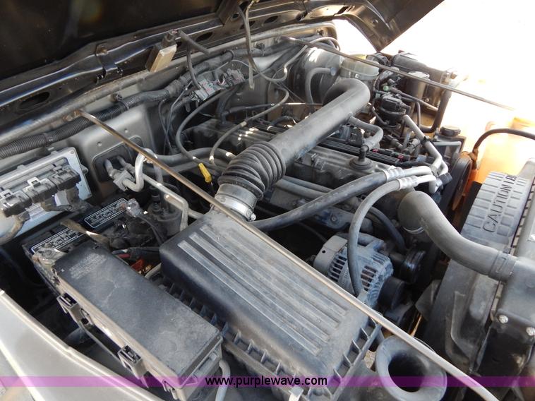 image for item G3219 2002 Jeep Wrangler X SUV