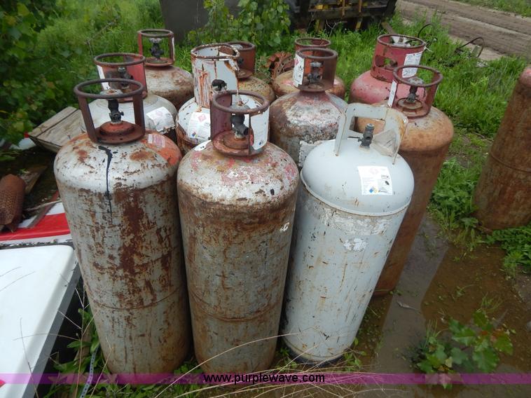 image for item G3234 Approximately 60 propane tanks
