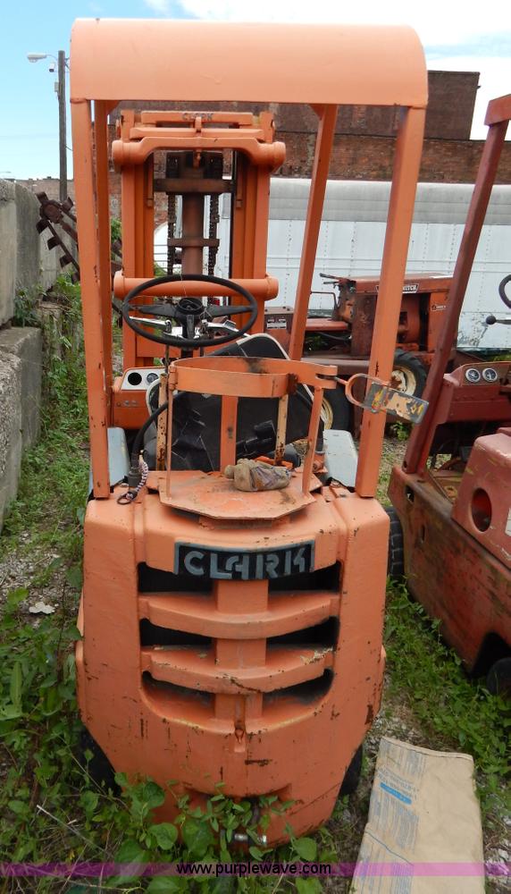 image for item G3248 Clark C20B forklifts