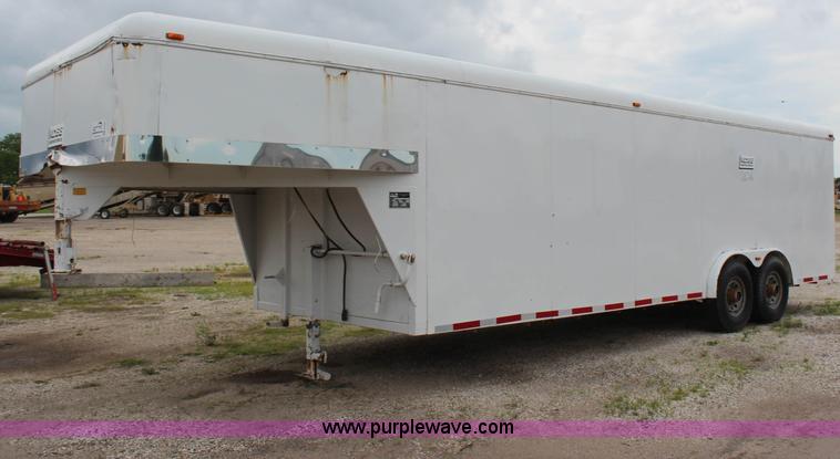 image for item G5087 1996 CM 24' enclosed gooseneck trailer