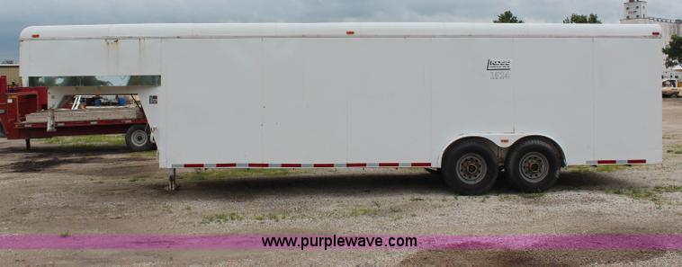 image for item G5087 1996 CM 24' enclosed gooseneck trailer