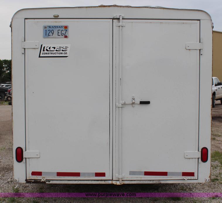 image for item G5087 1996 CM 24' enclosed gooseneck trailer