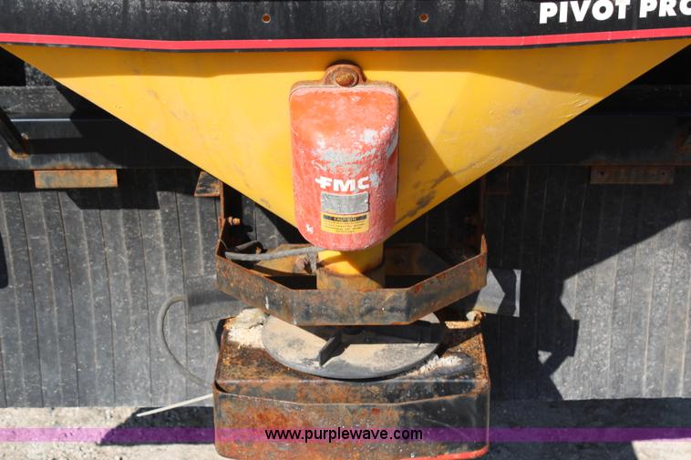 image for item G5096 2001 Ford F250 Super Duty XL flatbed pickup truck