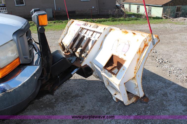 image for item G5096 2001 Ford F250 Super Duty XL flatbed pickup truck