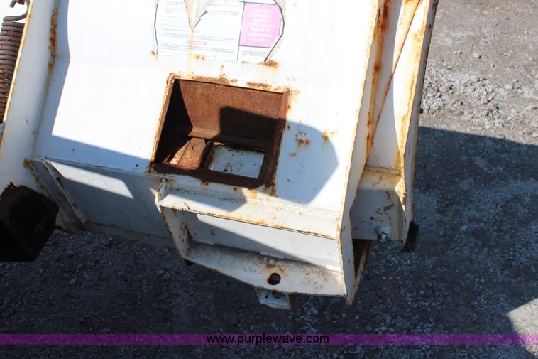 image for item G5096 2001 Ford F250 Super Duty XL flatbed pickup truck