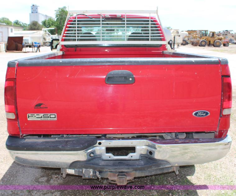 image for item G5196 2005 Ford F250 Super Duty XL SuperCab pickup truck