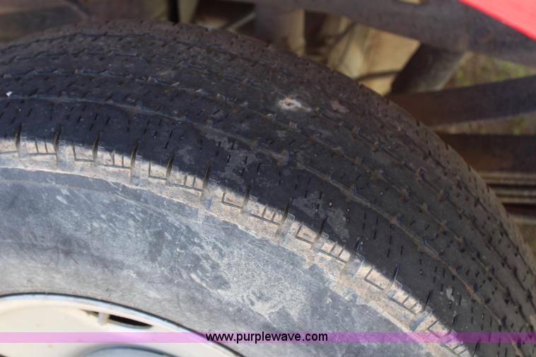 image for item G5196 2005 Ford F250 Super Duty XL SuperCab pickup truck