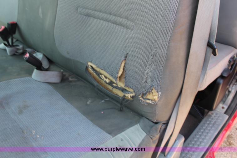 image for item G5196 2005 Ford F250 Super Duty XL SuperCab pickup truck