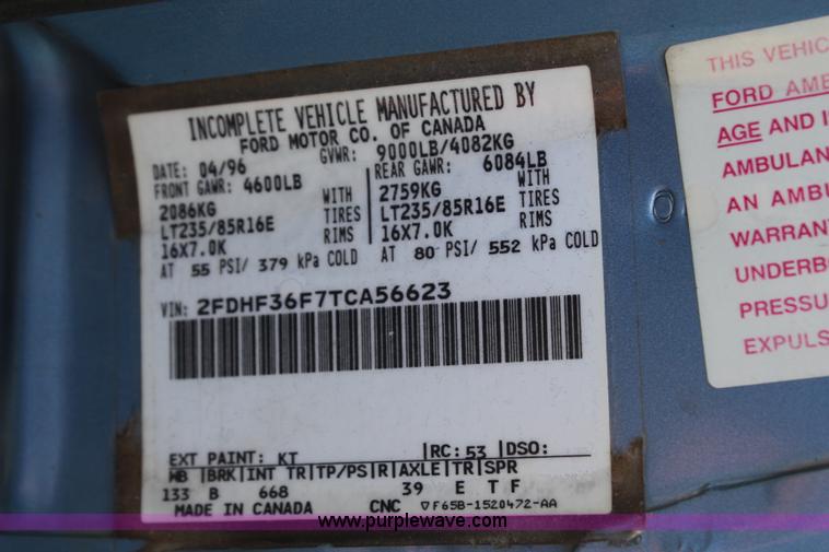 image for item G5239 1996 Ford F350 XL flatbed pickup truck