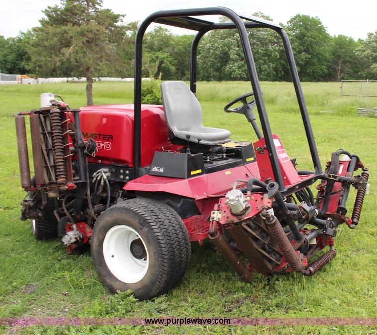 image for item G5241 2000 Toro Reelmaster 6700D lawn mower