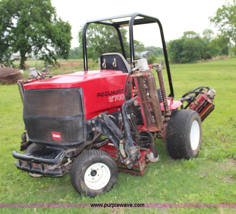 image for item G5241 2000 Toro Reelmaster 6700D lawn mower