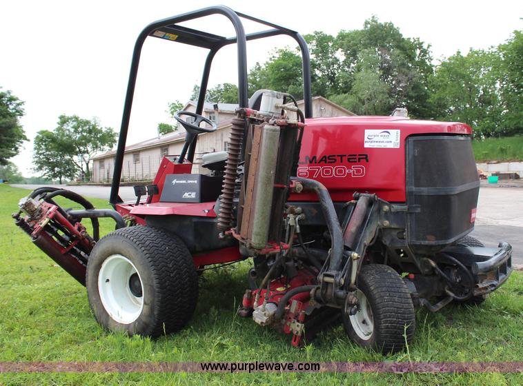 image for item G5241 2000 Toro Reelmaster 6700D lawn mower