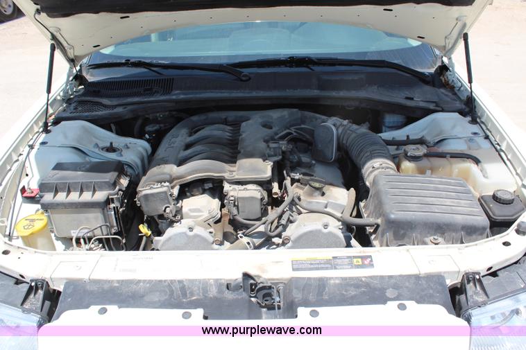 image for item G5470 2006 Chrysler 300 Touring