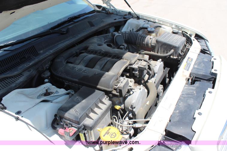 image for item G5470 2006 Chrysler 300 Touring