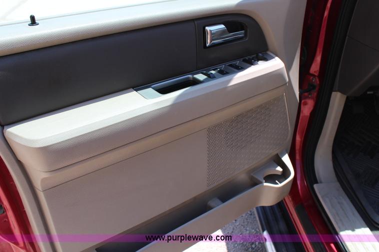 image for item G5472 2008 Ford Expedition XLT SUV