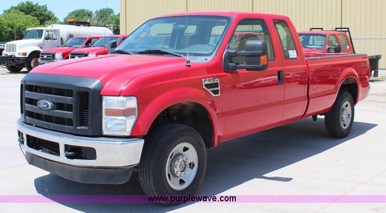 image for item G5489 2008 Ford F250 Super Duty XL SuperCab pickup truck