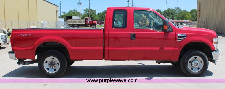 image for item G5489 2008 Ford F250 Super Duty XL SuperCab pickup truck