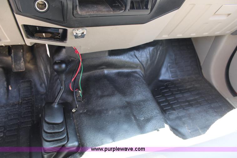 image for item G5489 2008 Ford F250 Super Duty XL SuperCab pickup truck