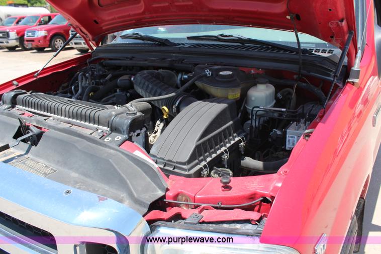 image for item G5498 2007 Ford F350 XL Super Duty Crew Cab truck cab and chassis