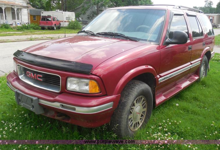 image for item H3118 1995 GMC Jimmy SL SUV