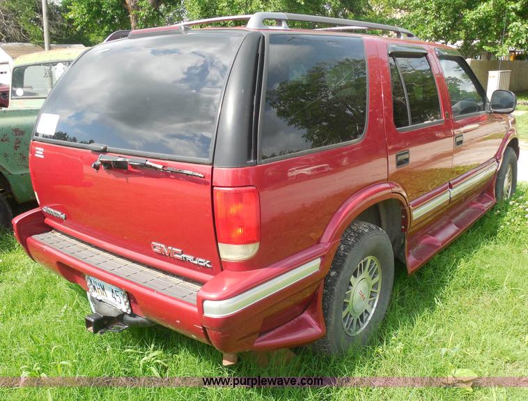 image for item H3118 1995 GMC Jimmy SL SUV
