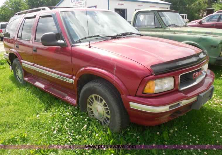 image for item H3118 1995 GMC Jimmy SL SUV