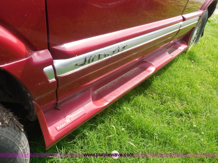 image for item H3118 1995 GMC Jimmy SL SUV