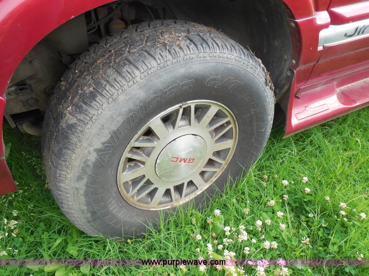 image for item H3118 1995 GMC Jimmy SL SUV