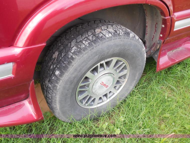 image for item H3118 1995 GMC Jimmy SL SUV