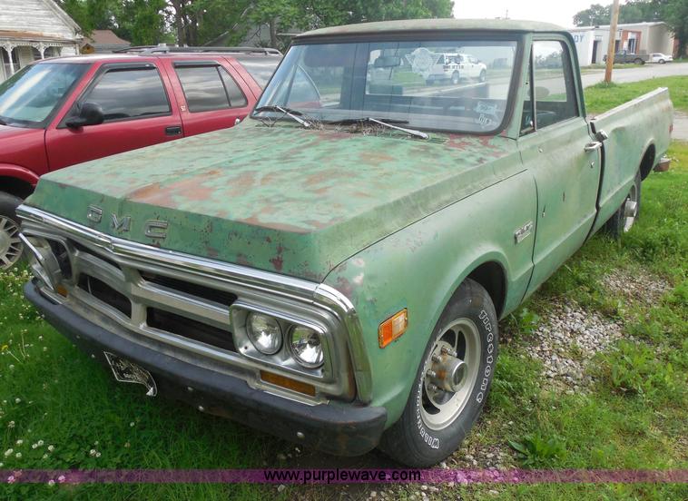 image for item H3119 1969 GMC pickup truck