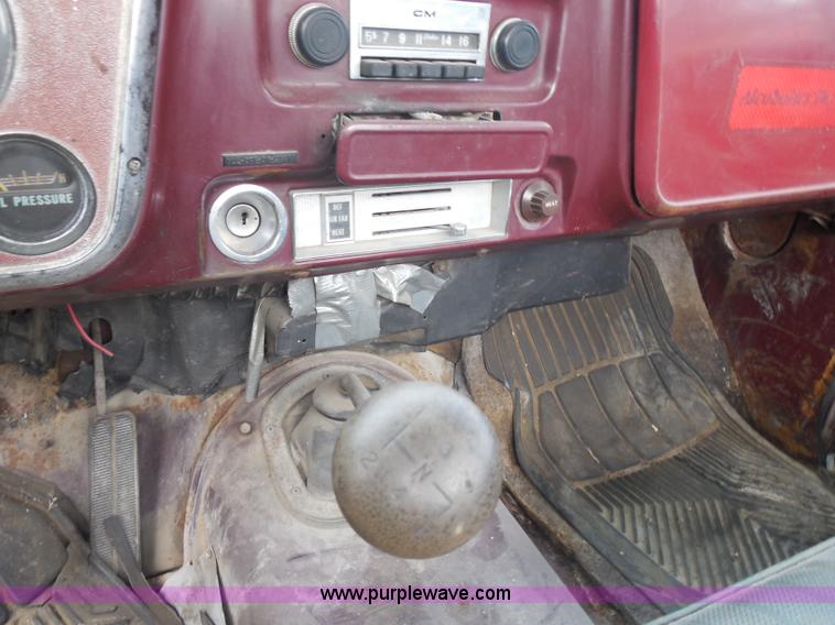 image for item H3119 1969 GMC pickup truck